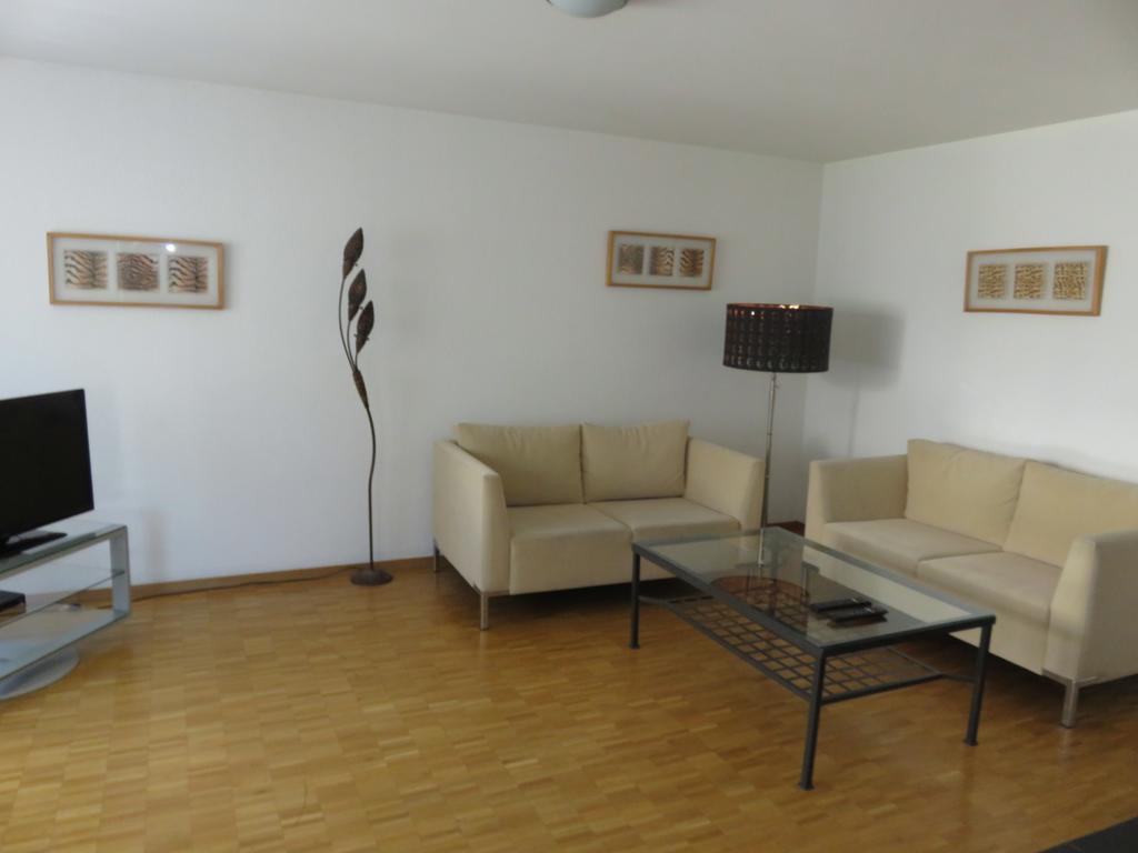 Swiss Star District 11 - Self Check-In Apartment Zurich Luaran gambar